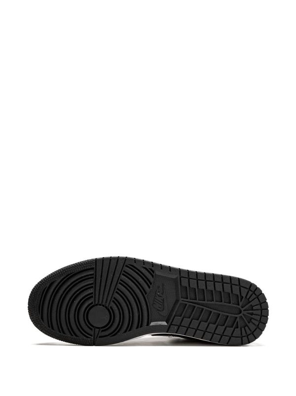 Air Jordan 1 Low "Gold Toe" ECD0461-601 - For Men - Image 4
