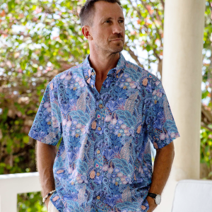 Hawaiian Shirt for Men with Floral Pattern - Short Sleeve Button-Down Aloha Shirt for Casual Beach and Travel Wear
