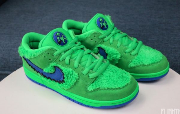 Grateful Dead x SB Dunk Low Green Classic Kicks - For Men - Image 3