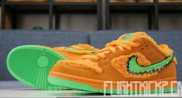 Grateful Dead x SB Dunk Low Orange Iconic Sneaker - Collection - Image 2