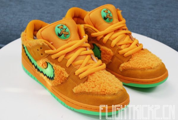 Grateful Dead x SB Dunk Low Orange Iconic Sneaker - Collection - Image 3