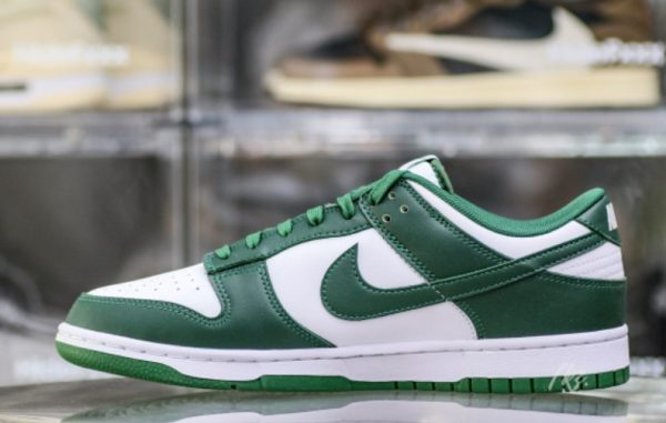 Dunk Low Michigan State Team Green Unfading Sneaker - Limited - Image 2