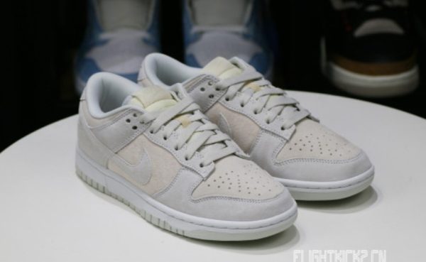 Dunk Low Vast Grey Iconic Sneaker - Style - Image 3
