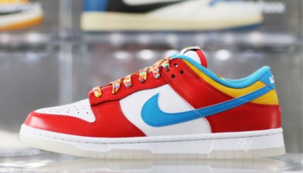 Dunk Low LeBron James Fruity Pebbles Unfading Sneaker - For Men - Image 2