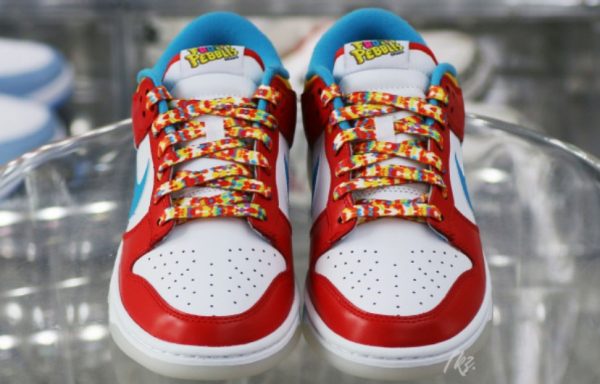Dunk Low LeBron James Fruity Pebbles Unfading Sneaker - For Men - Image 3