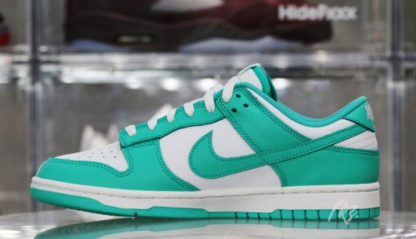 Dunk Low Clear Jade 2023 Signature Footwear - Drop - Image 2