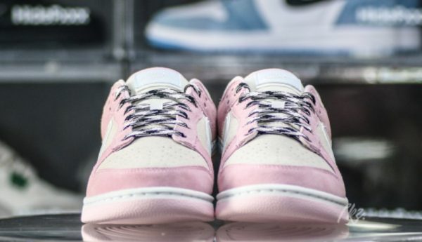 Dunk Low LX Pink Foam Classic Kicks - Style - Image 3