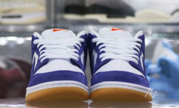 SB Dunk Low Pro ISO Orange Label Court Purple Classic Kicks - Drop - Image 3