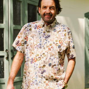 1930s Wildflowers Print Hawaiian Shirt for Men - Short Sleeve Button-Down Aloha Shirt for Casual Beach, Travel and Vacation Wear