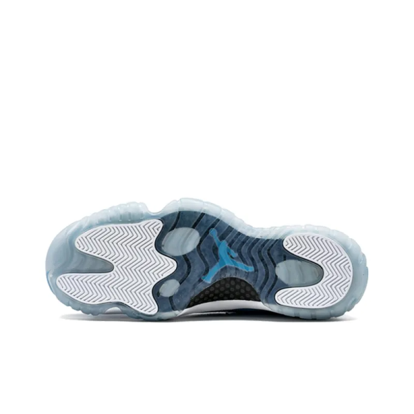 Air Jordan 11 Retro Pantone - 689479-405 - Limited - Image 6