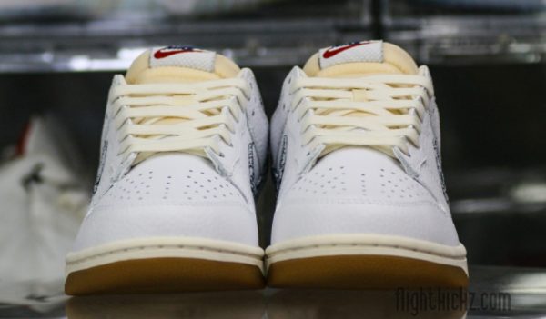 Dunk Low New Americana Washed Denim Classic Kicks - Style - Image 3