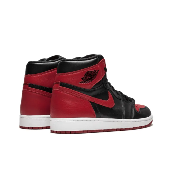 Air Jordan 1 Retro High OG 'Banned' 2016 555088-001 - Iconic - Image 3