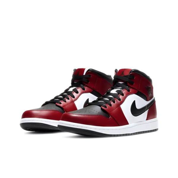 Air Jordan 1 Mid 'Chicago Black Toe' 554724-069 - Streetwear - Image 3