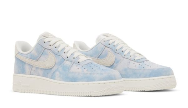 Air Force 1 '07 SE 'Clouds' FD0883-400 - Iconic - Image 3