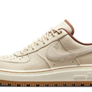 Air Force 1 Low Luxe Pecan DB4109-200 - Style