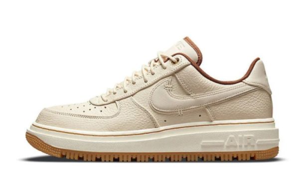 Air Force 1 Low Luxe Pecan DB4109-200 - Style