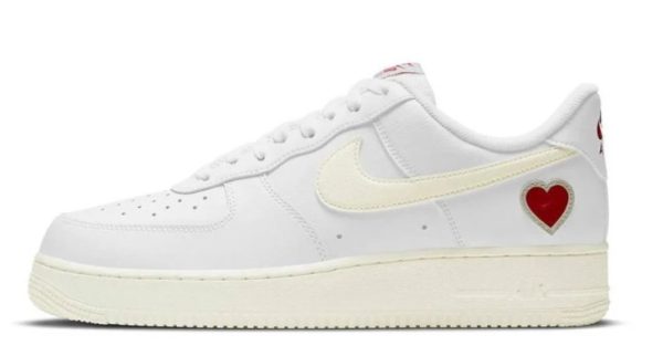 Air Force 1 Valentine's Day DD7117-100 - Streetwear