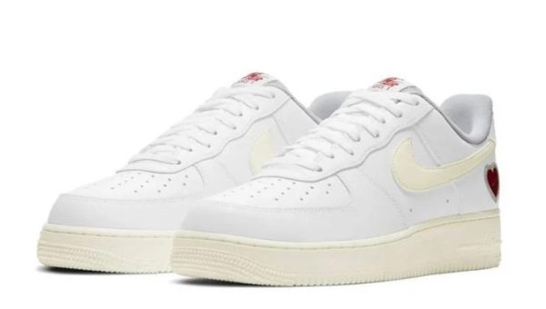 Air Force 1 Valentine's Day DD7117-100 - Streetwear - Image 2