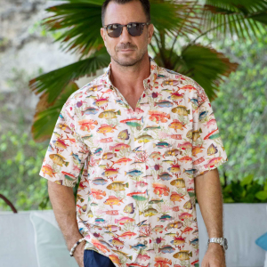 Hawaiian Shirt for Men with Fish Print - Sea and Ocean Design Short Sleeve Button-Down Aloha Shirt for Beach and Travel Wear