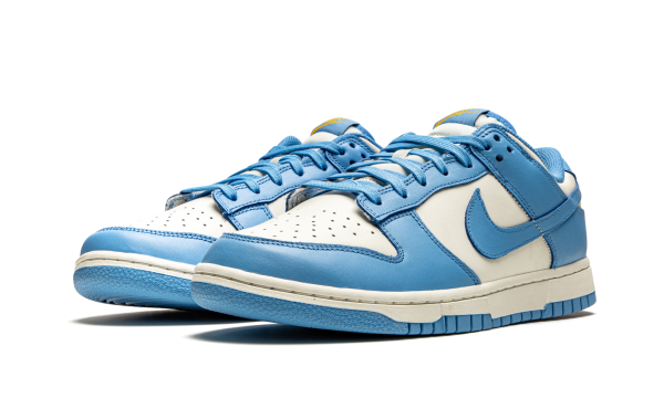 Dunk Low WMNS 'Coast' PR-491433 - Streetwear