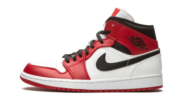 Air Jordan 1 Mid 'Chicago' 554724-173 - Style