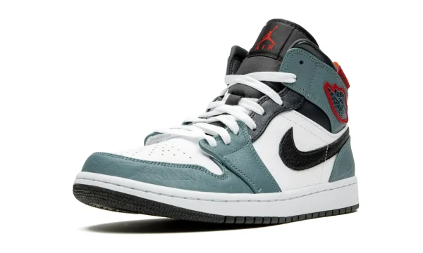 Facetasm x Air Jordan 1 Mid Fearless - CU2802-100 - Drop - Image 4