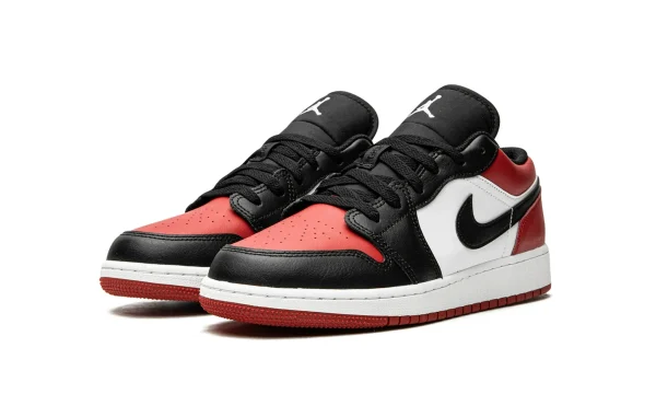 Air Jordan 1 Low 'Bred Toe' E555088-302 - Style - Image 2