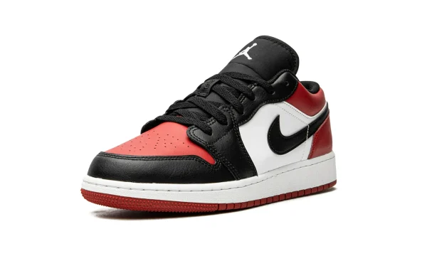 Air Jordan 1 Low 'Bred Toe' E555088-302 - Style - Image 4