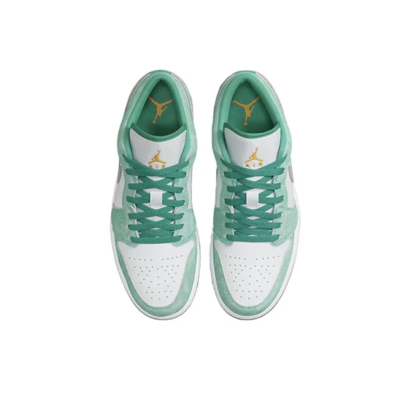 Air Jordan 1 Low New Emerald DN3705-301 - Streetwear - Image 4