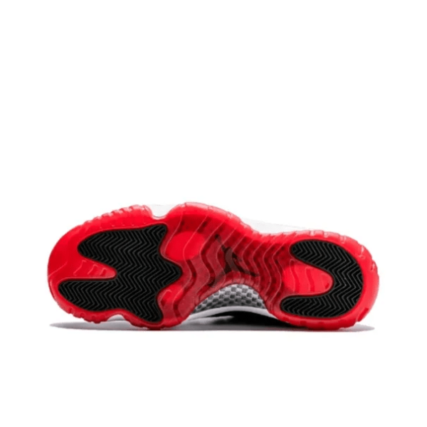 Air Jordan 11 Retro 'Bred' 2012 378037-010 - Style - Image 6